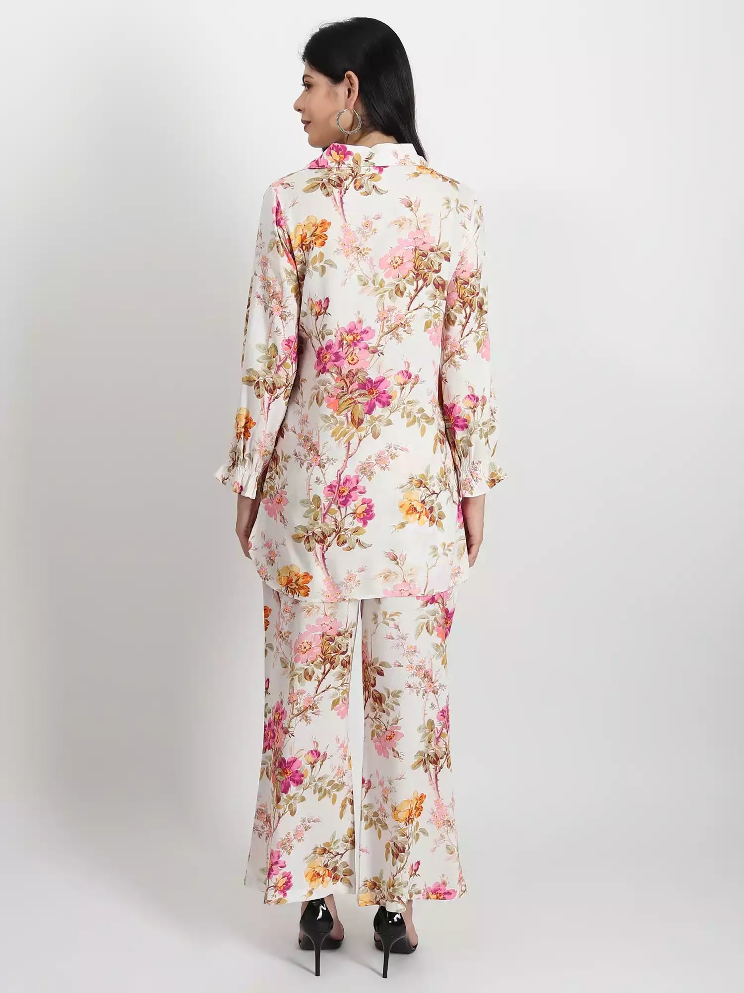 Women White floral with collar co-ord set - GargiStyle