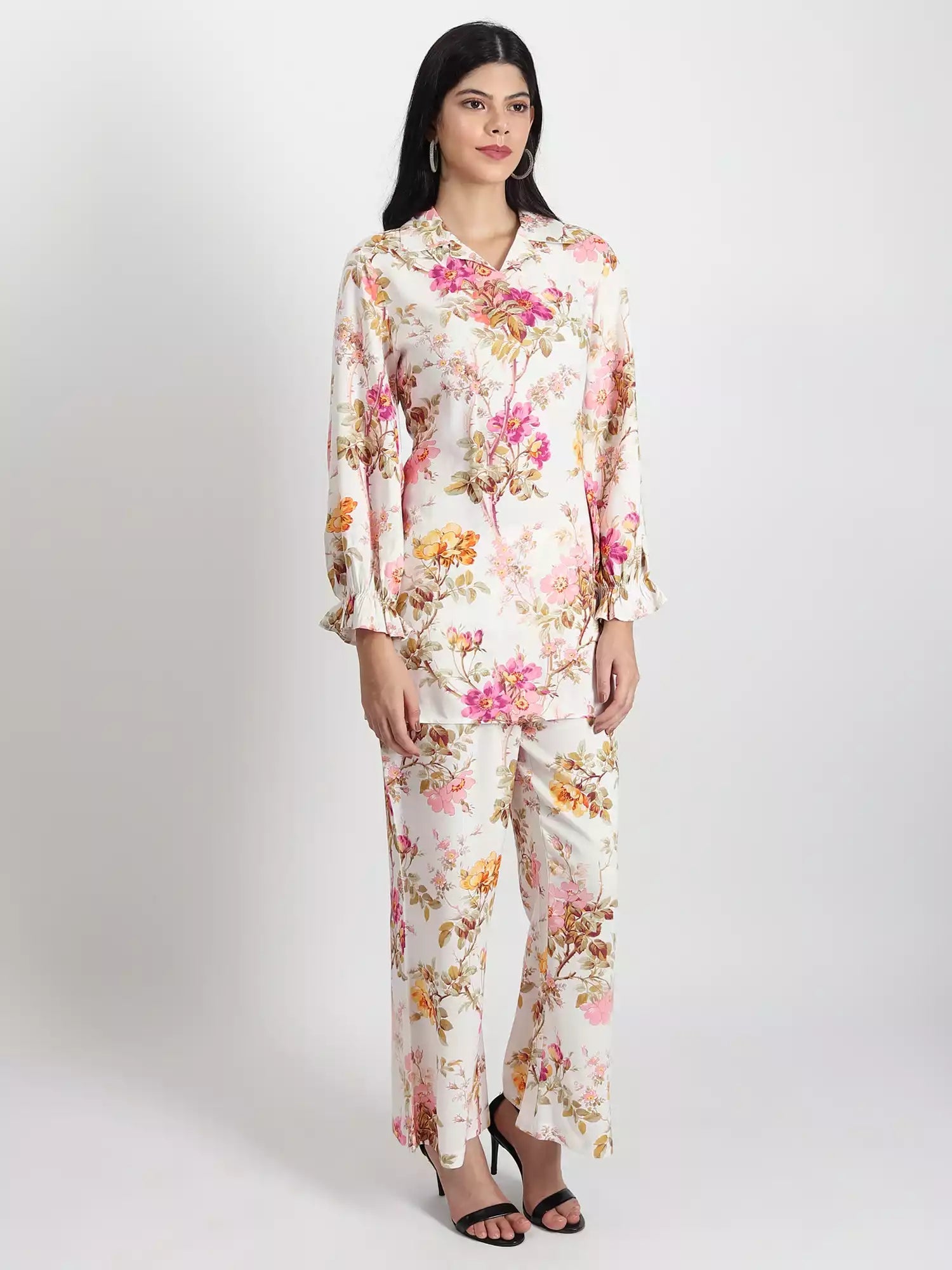 Women White floral with collar co-ord set - GargiStyle
