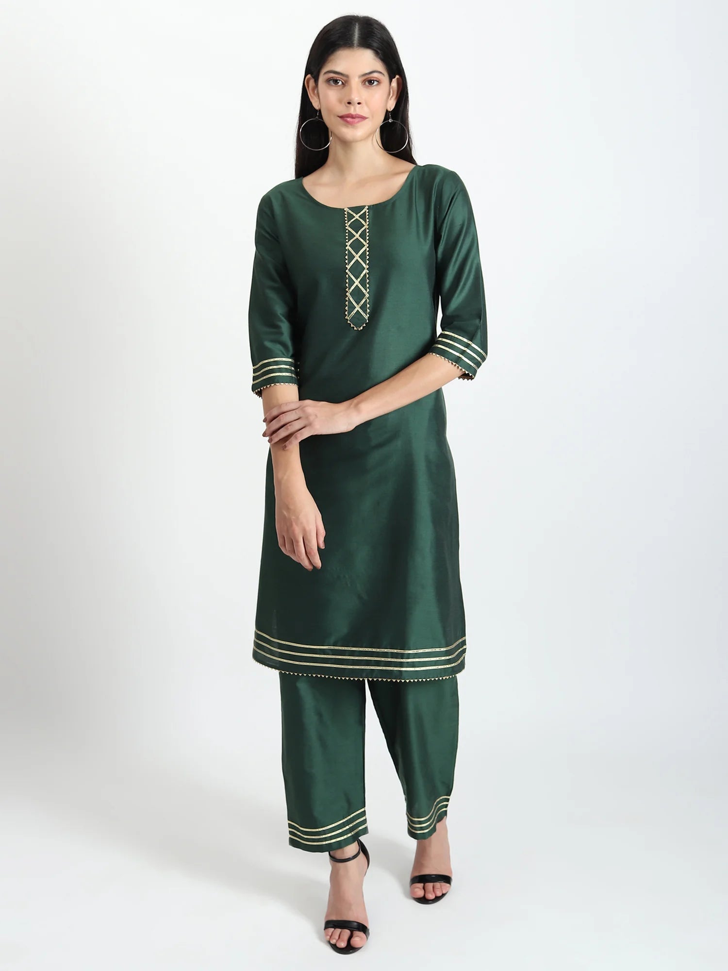 Women's Dark Green scoop Kurta pyjama set - GargiStyle